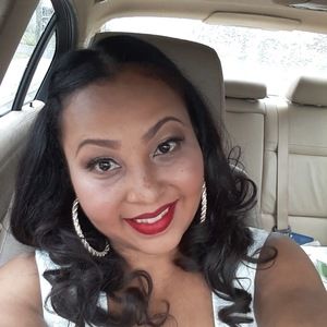 Meet your Posher, Carmelita